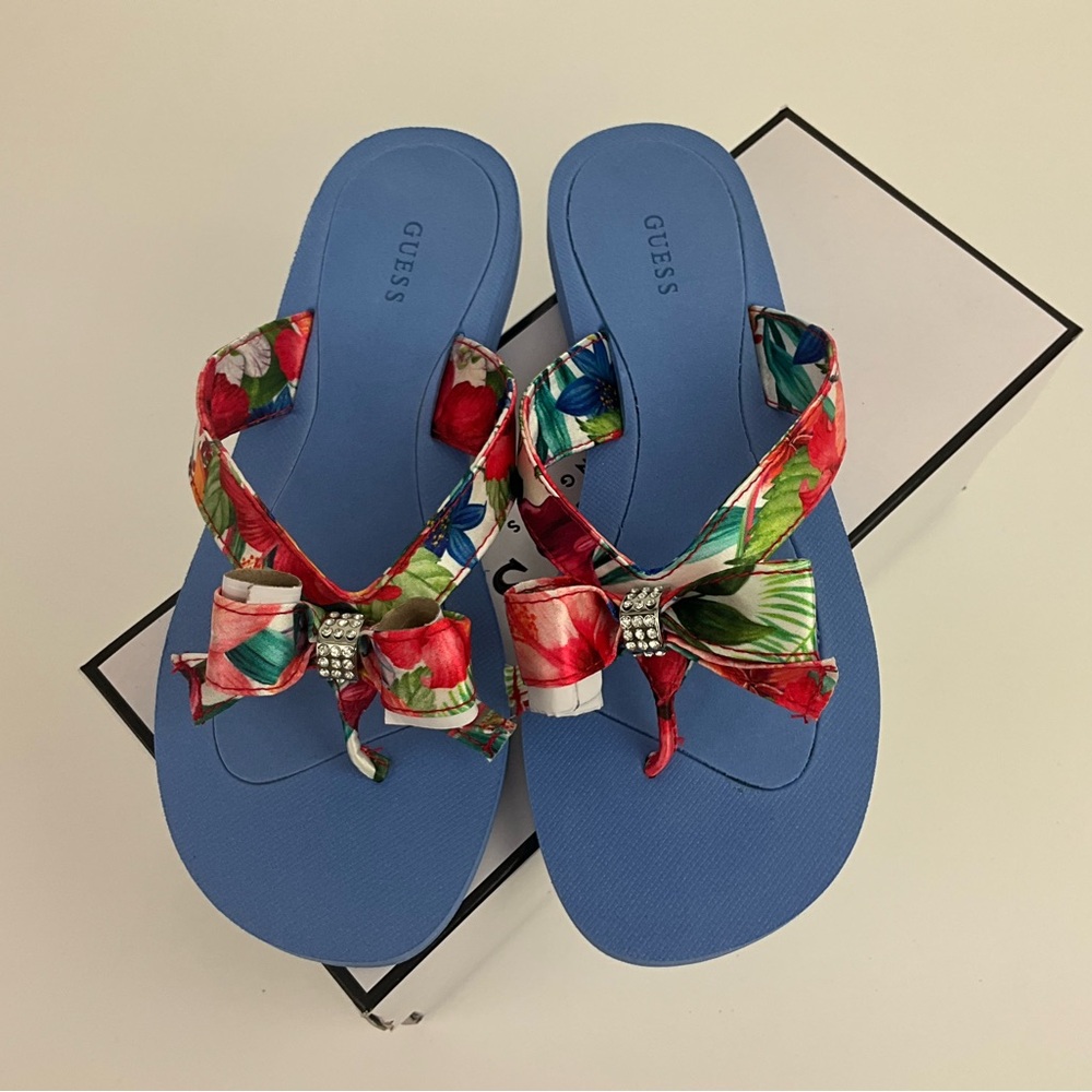 GUESS Women’s GW TUTA 3 Bow Sandal Medium Blue NIB - Picture 6 of 8